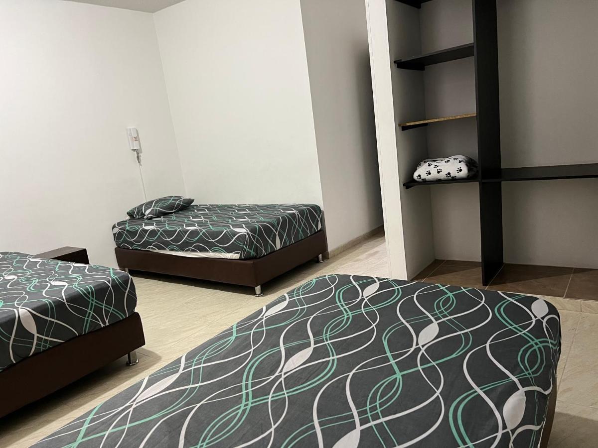 Hotel Marialu Ocaña Zewnętrze zdjęcie