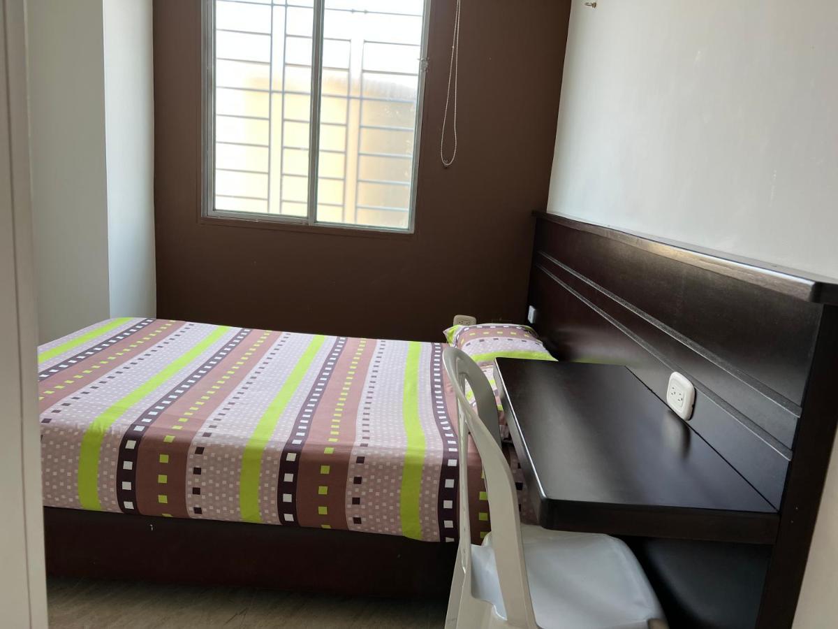 Hotel Marialu Ocaña Zewnętrze zdjęcie
