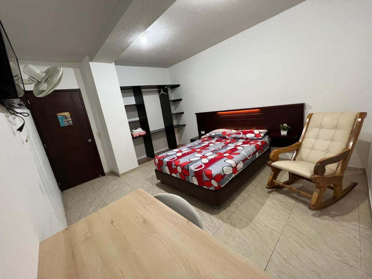 Hotel Marialu Ocaña Zewnętrze zdjęcie