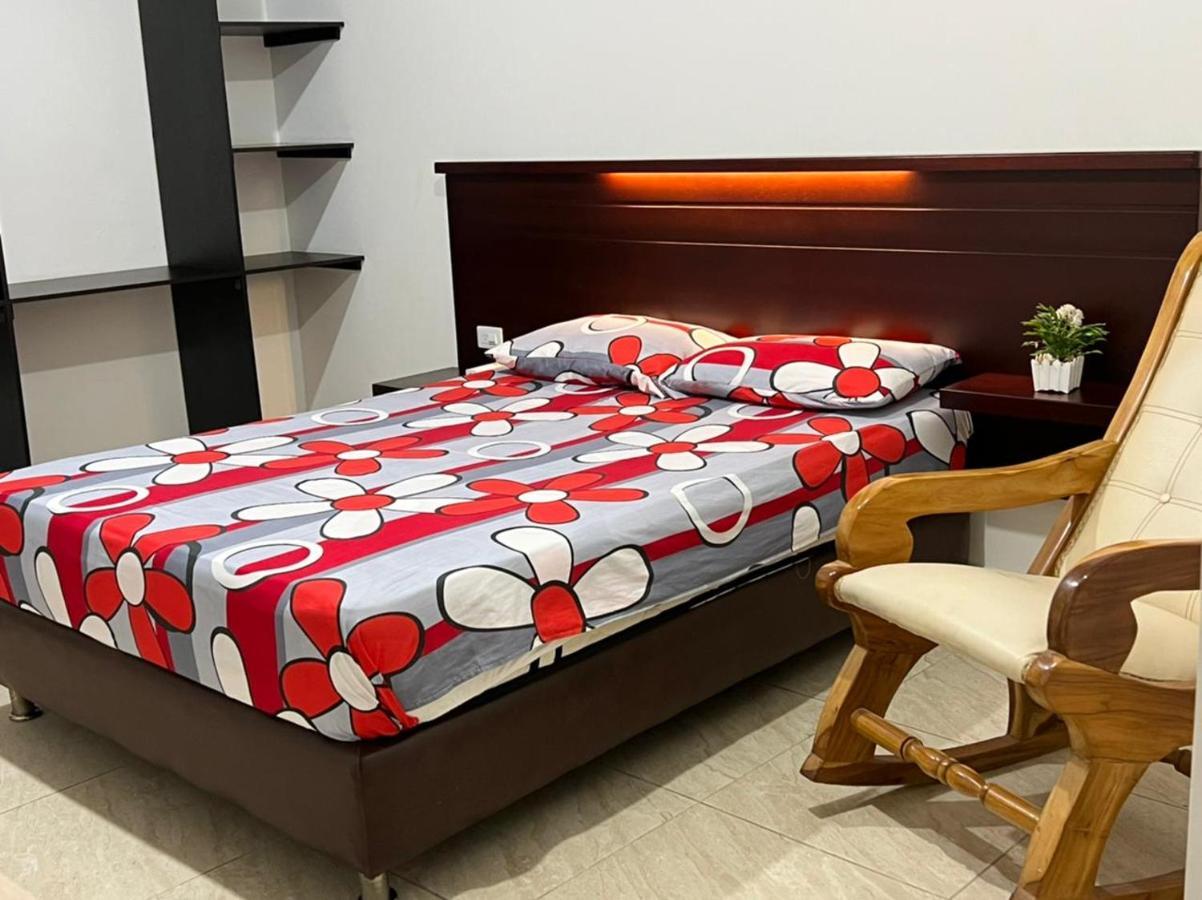 Hotel Marialu Ocaña Zewnętrze zdjęcie