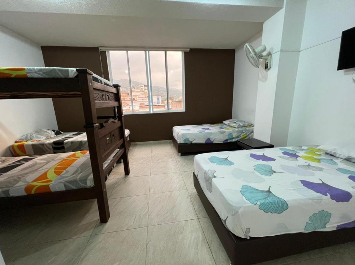 Hotel Marialu Ocaña Zewnętrze zdjęcie
