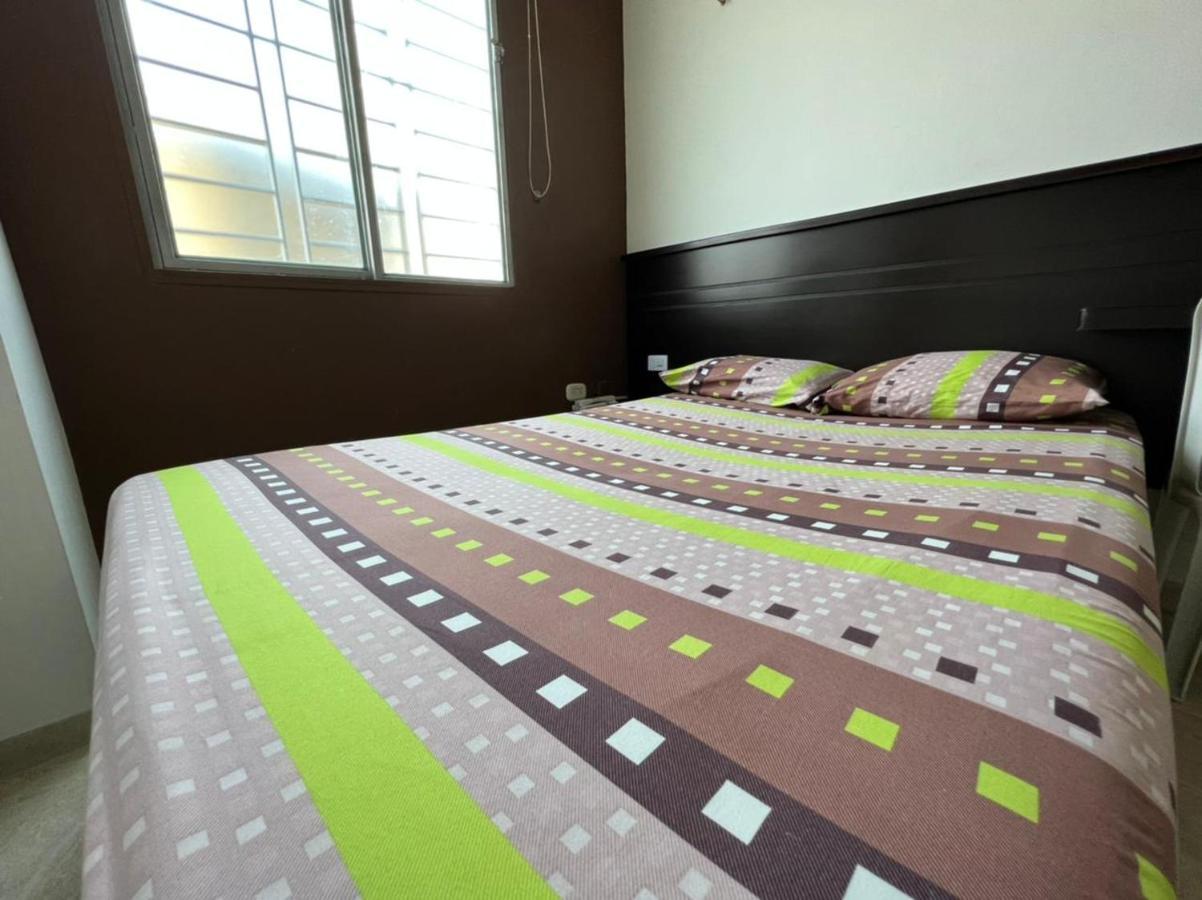 Hotel Marialu Ocaña Zewnętrze zdjęcie