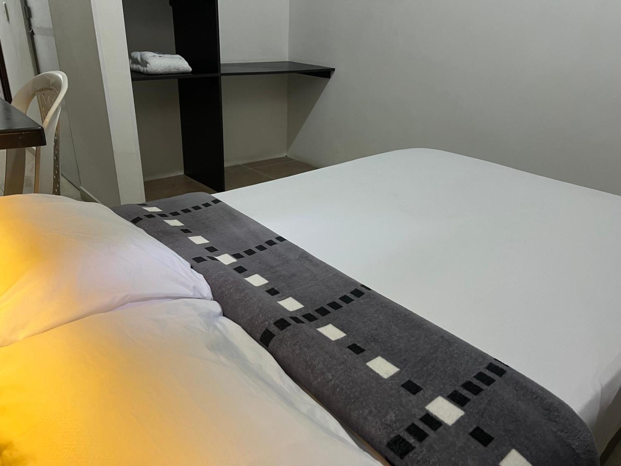 Hotel Marialu Ocaña Zewnętrze zdjęcie