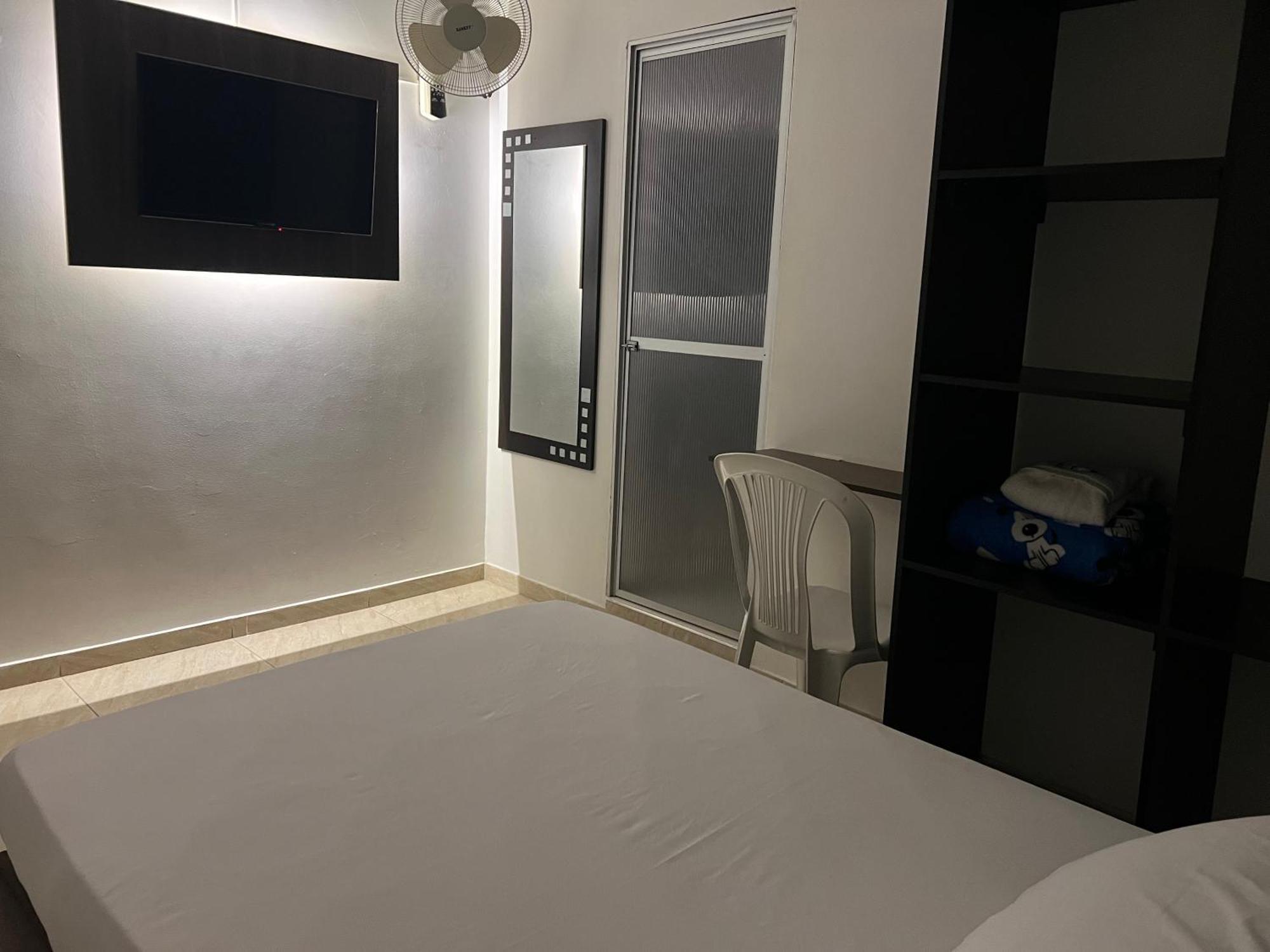 Hotel Marialu Ocaña Zewnętrze zdjęcie